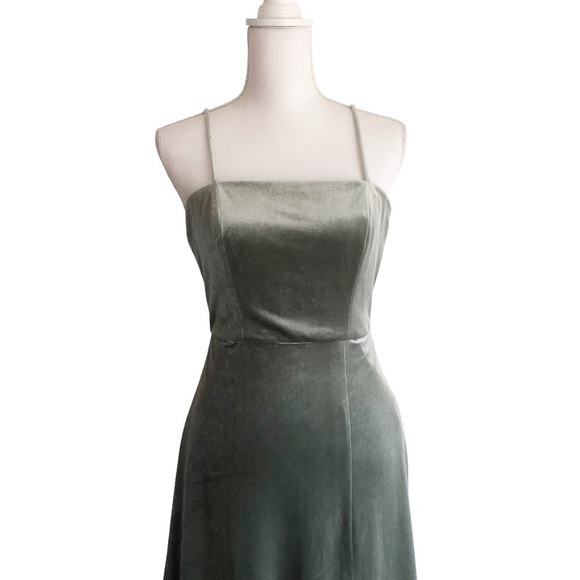 Lovely Womens Sage Green Velvet A-line High Slit Gown Size 4 - Picture 3 of 16